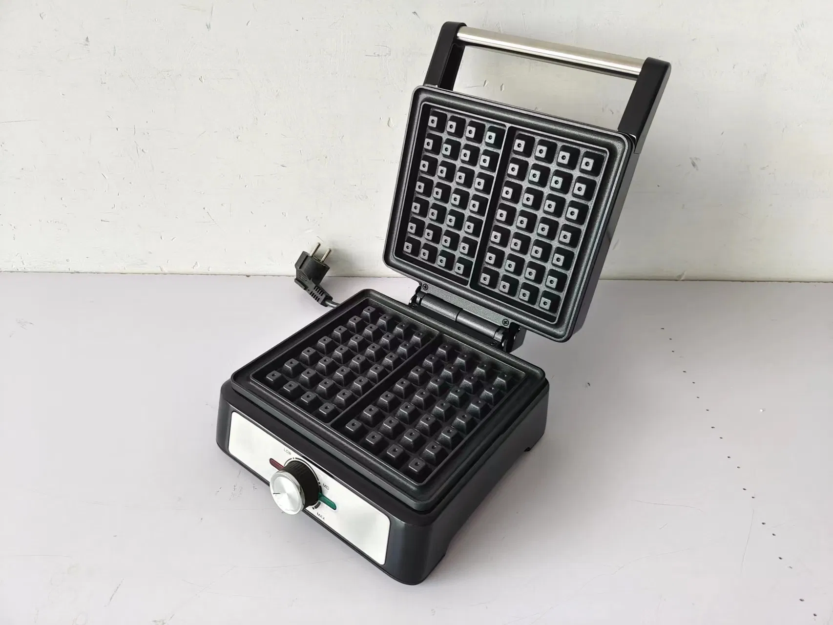 4 Slice Contact Panini Grill with Timer with 2000W