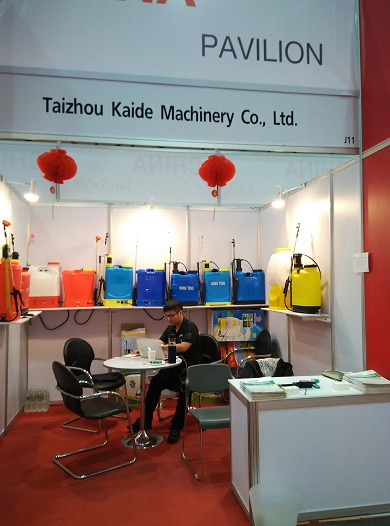 Kaiserdom 20L PE High Quality Knapsack Battery Sprayer for Agriculture (KD-20D-NP009)