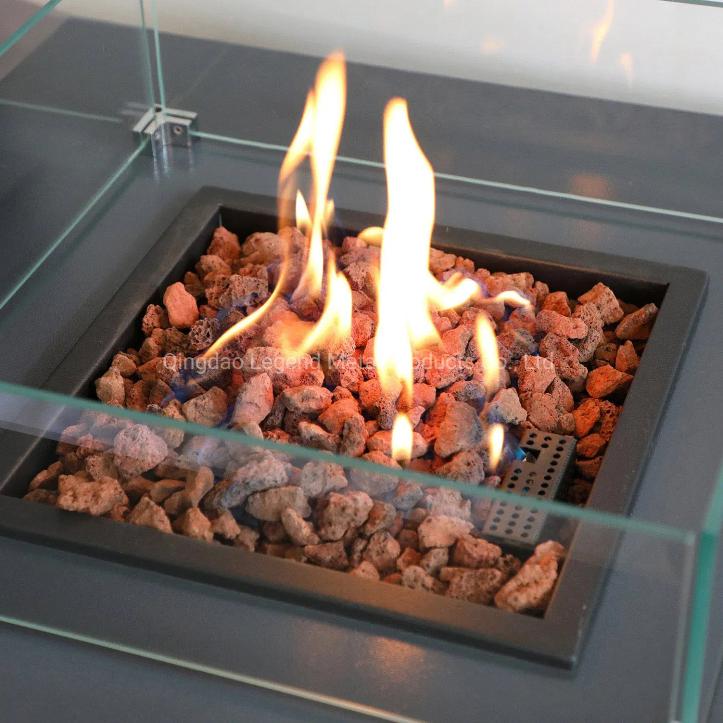 Popular Outdoor Gas Fireplace with Glass Wind Shade by LPG Cube 600