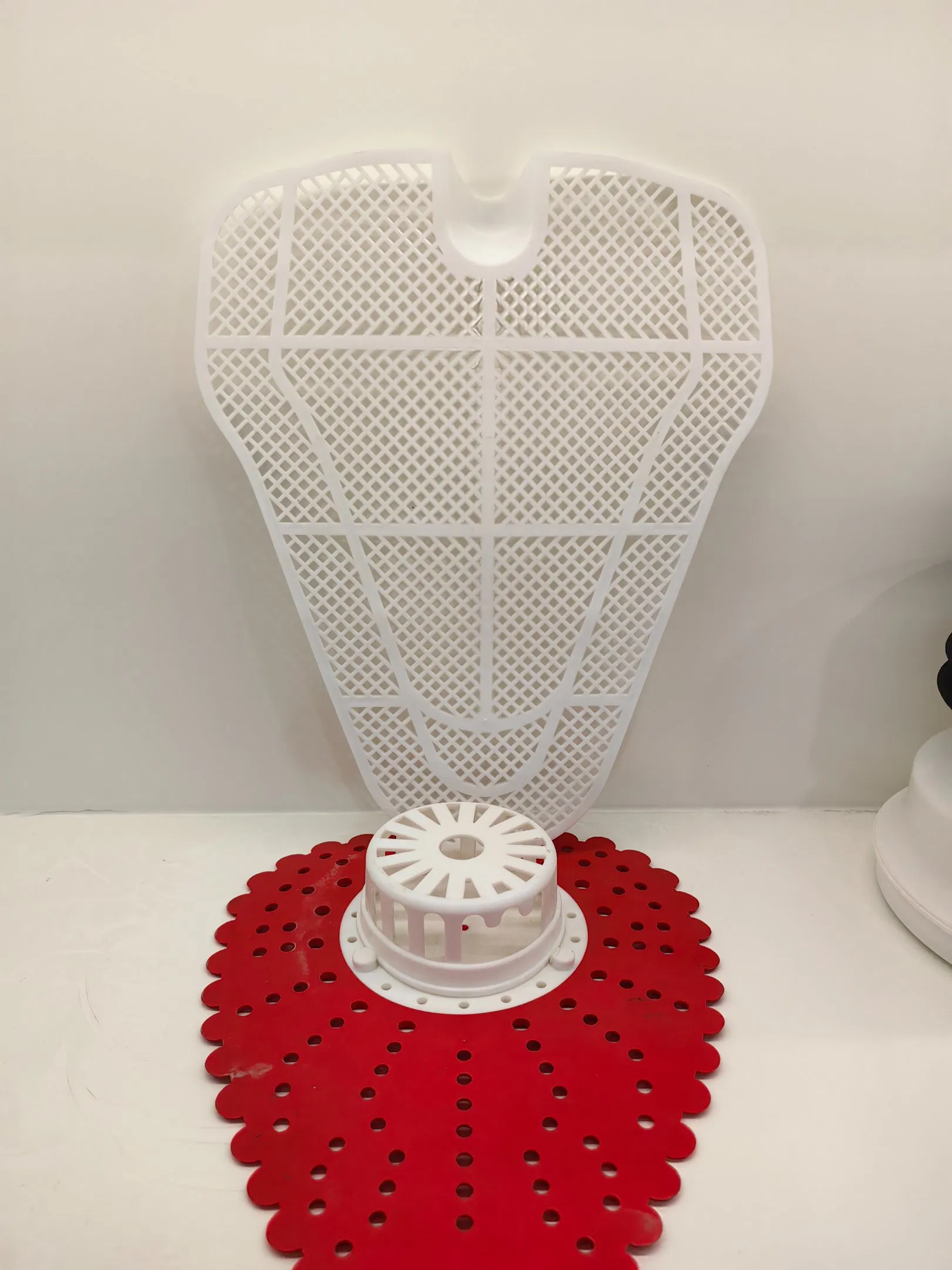 Customised Red Plastic Urinal Net--Anti-Clog Filter Core Function