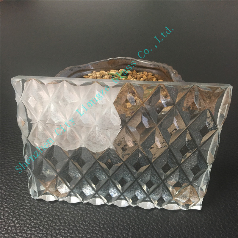 Art Glass/Clear Frosted Glass/Decorative Glass with Electric Carving