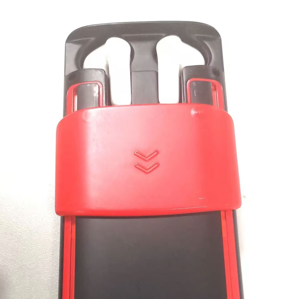 Кнопочный телефон 2G с Bluetooth-гарнитурой