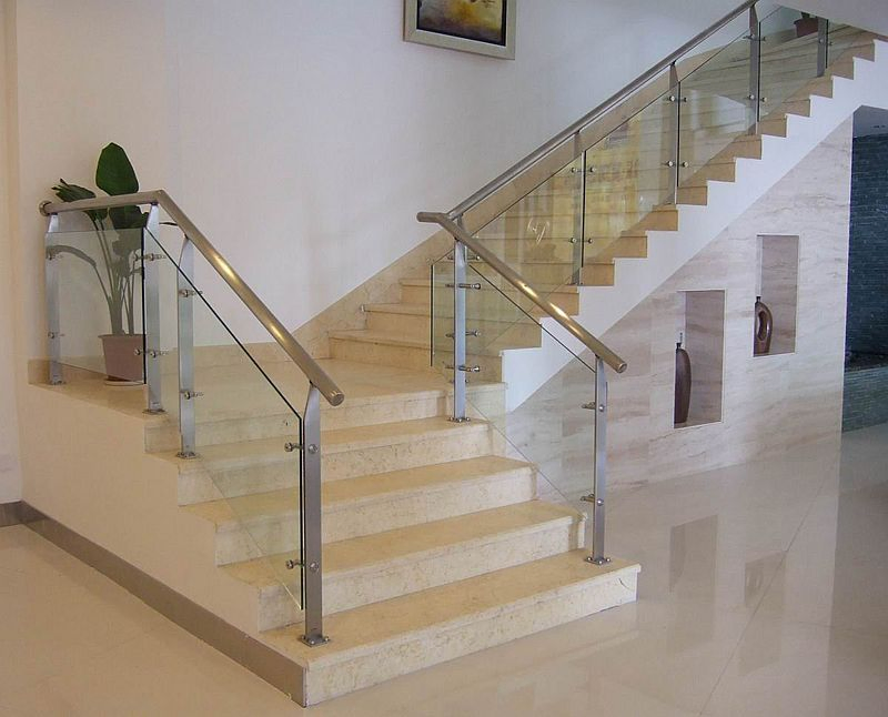 High Quality Manufacturer Stainless Steel Handrail Glass Balustrade for Staircase