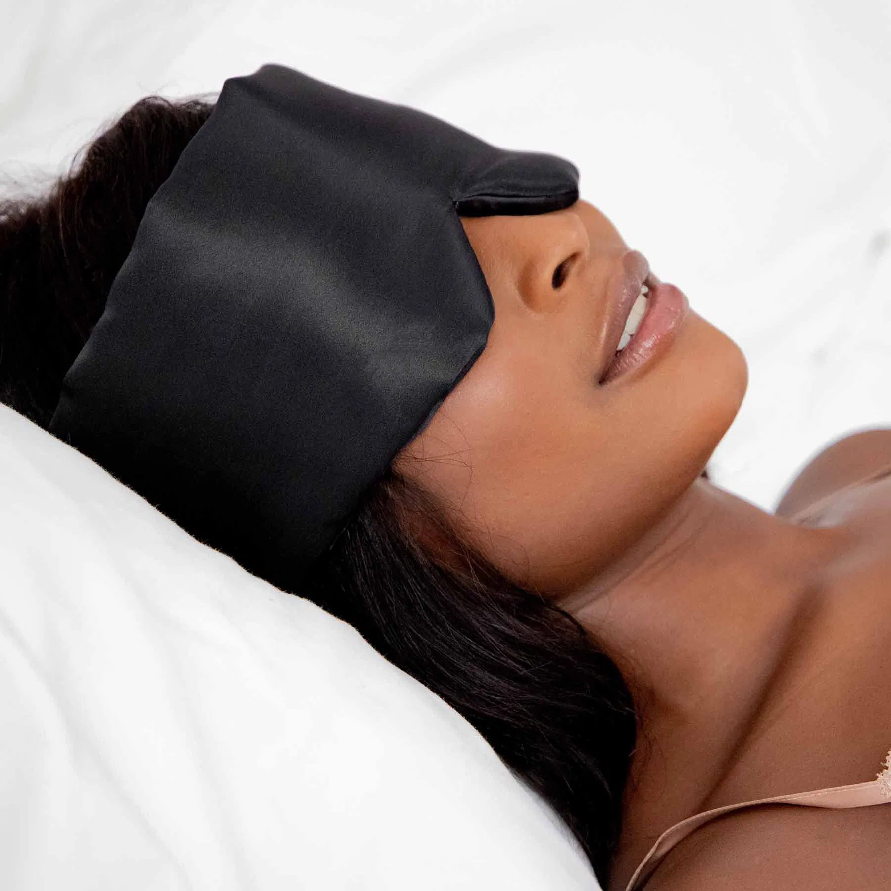 Latest Design No Pressure Sound Muffling Big Adjustable Strap Wide Band Double Filled 100%Pure Silk Sleep Mask