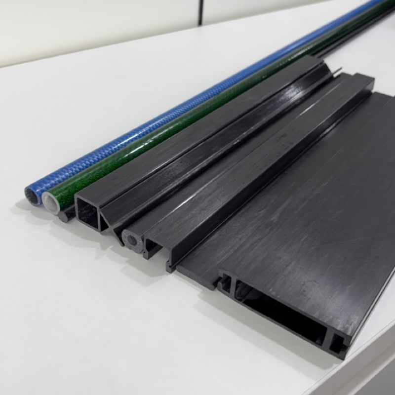 Pultruded Carbon Fiber Square Outside Round Inside Tubes