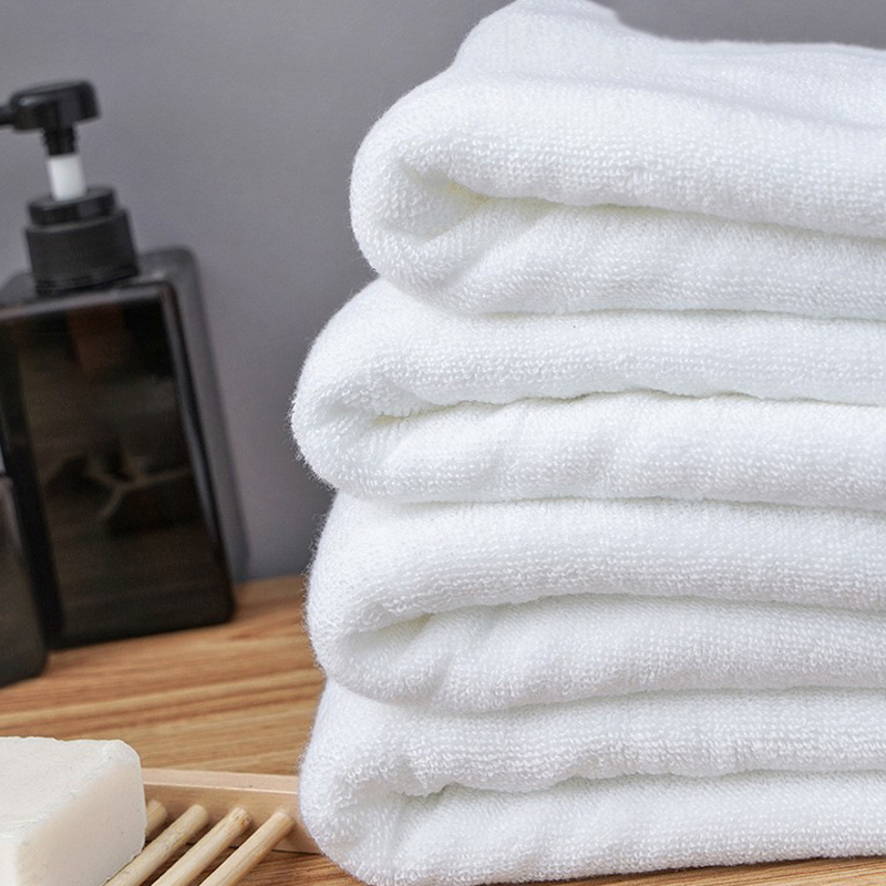 Custom Eco Disposable Hotel Towels - Biodegradable for Sustainable Use