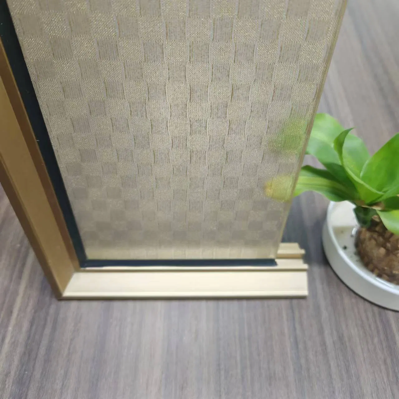 Premium Laminated Glass for Enhanced Safety and Durability