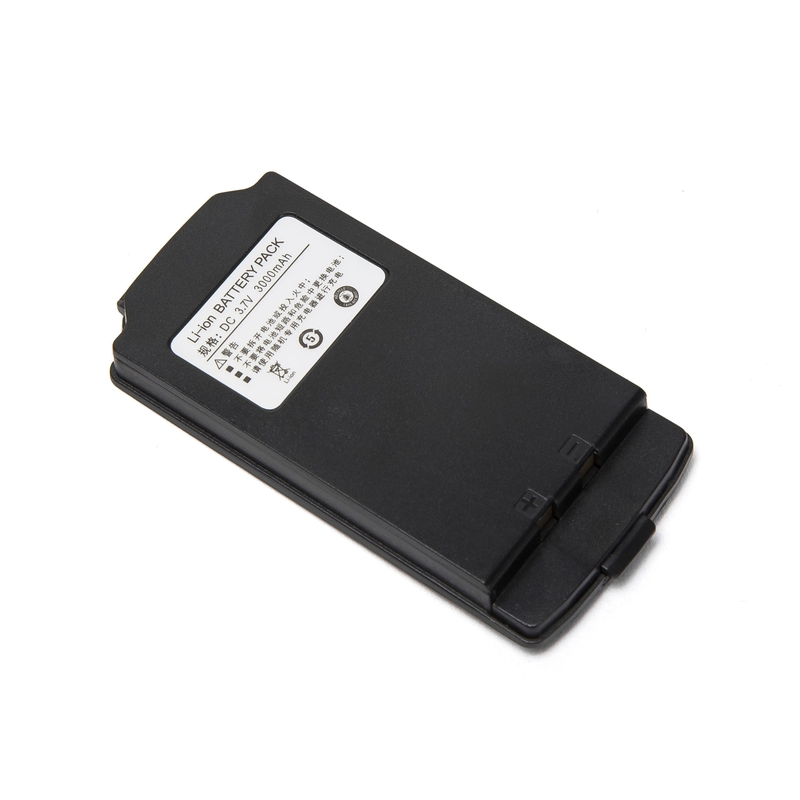 Цифровая рация D-166H, 128 каналов, дальность до 3 км