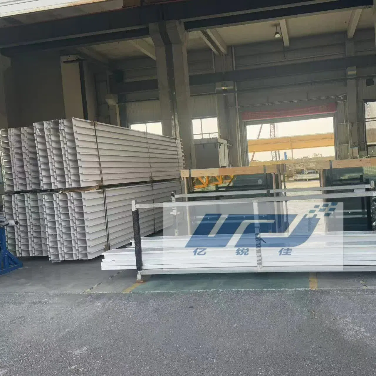 Moisture-Resistant Sandwich Wall Panels for Wet Zones Precast Concrete Wall Panel