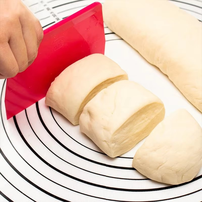 Shianku Industrial Food Grade Metal Detectable Kitchen Plastic Hand Dough Scraper