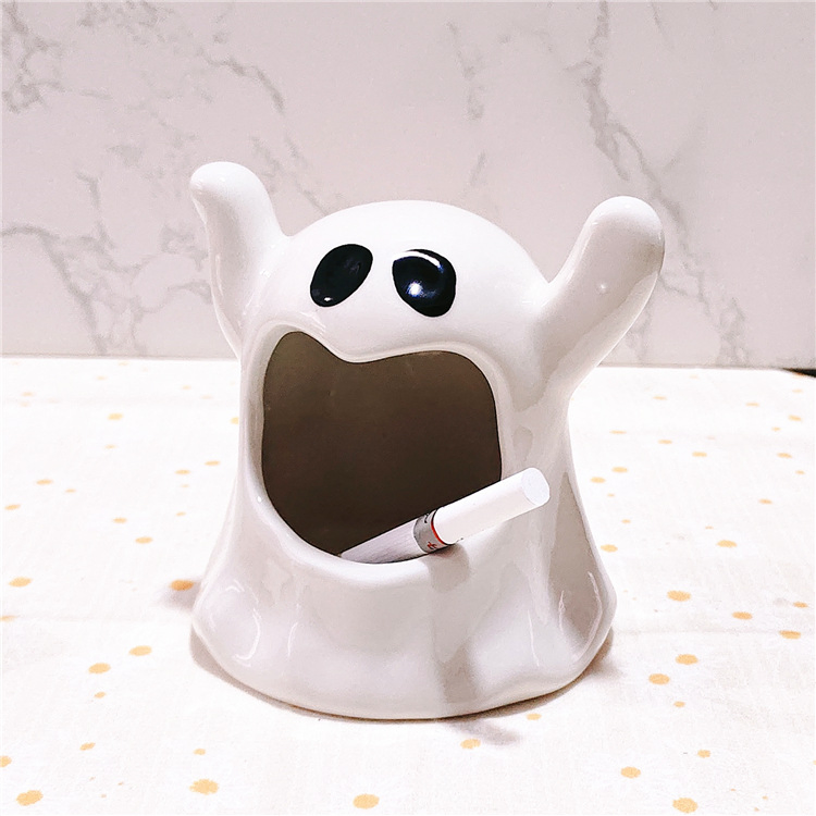 Wholesae Ghost Ashtray Ceramic Dormitory Home Living Room to Send Boyfriend Personalized Gift Decoration
