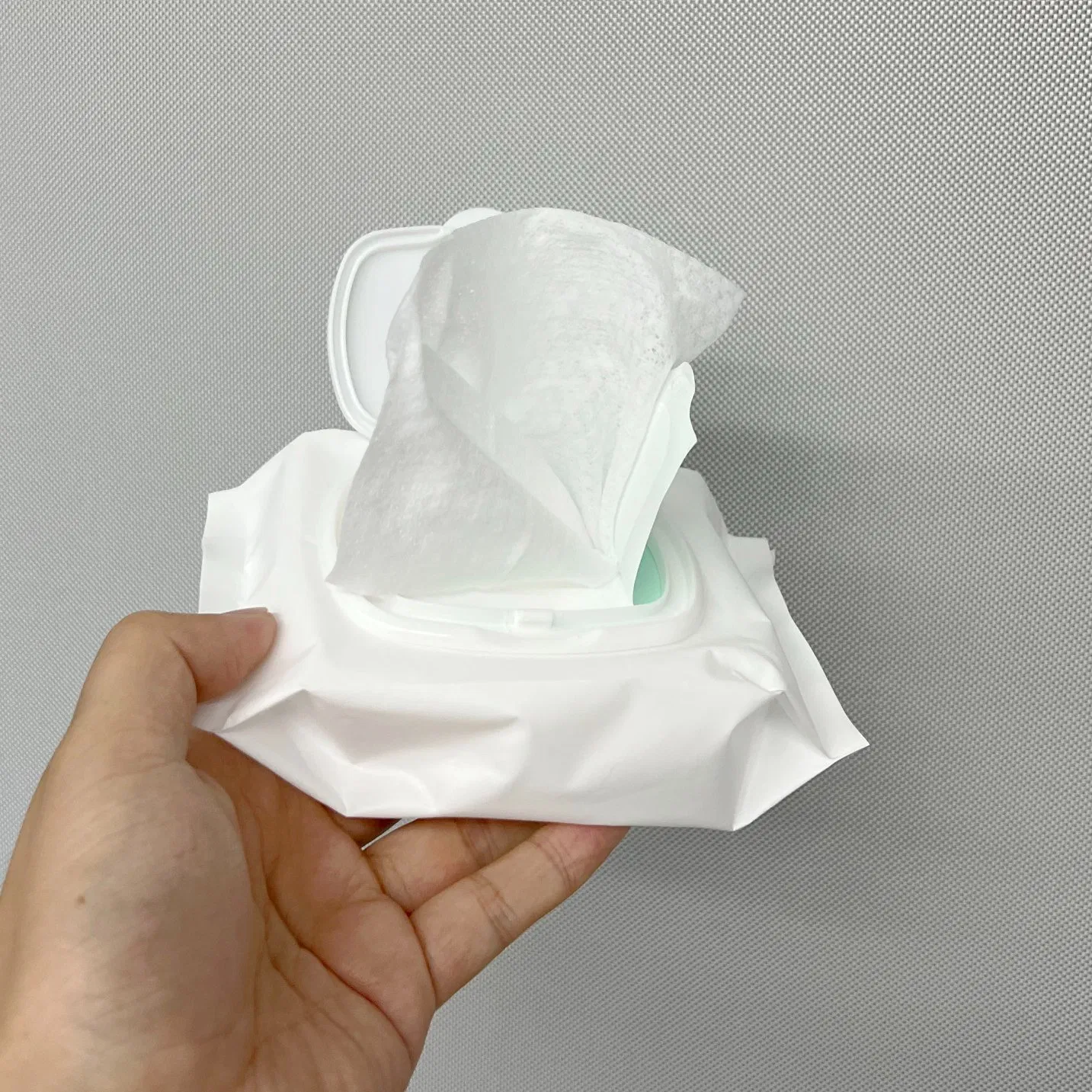 Custom Brand Design Antibacterial Alcohol Disinfection Wipes OEM