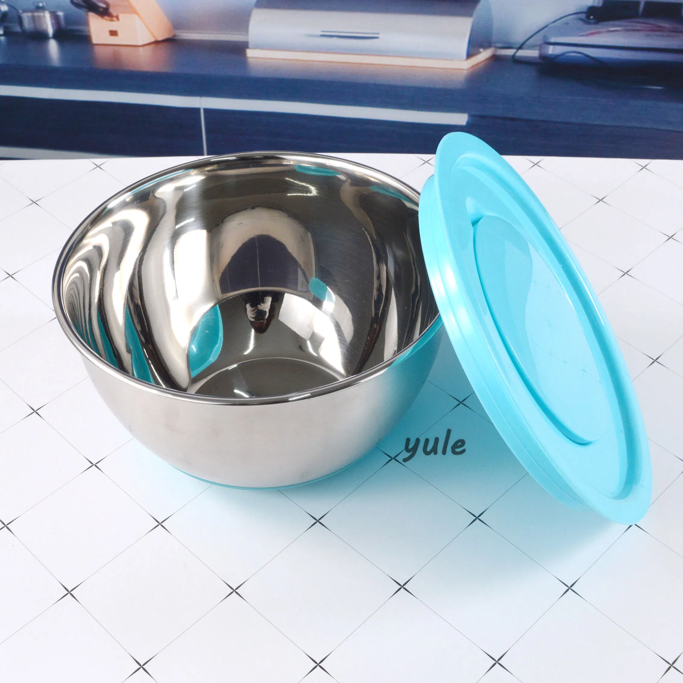 Fasola Food Grade Salad Bowl Egg Beating Pan Colorful Coating France Saladier En Acier Inoxydable Easy-Grip Rim Stainless Steel Salad Bowl with Grater Lid