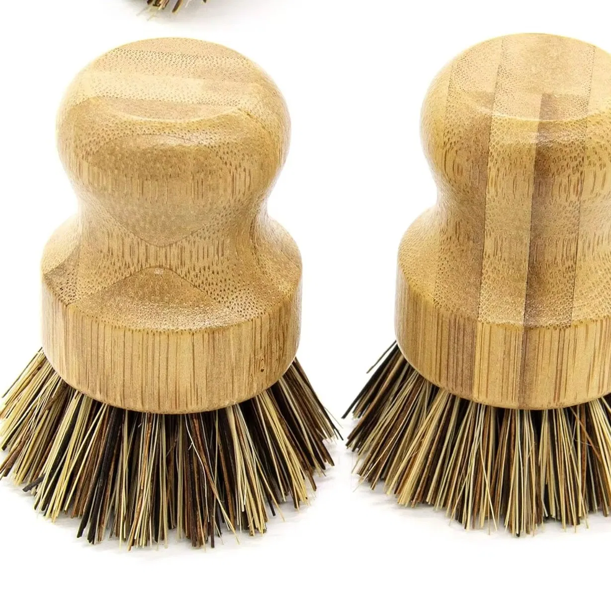 Eco-Friendly Natural Bamboo Cleaning Brush with Coconut Bristles for Pots and Pans