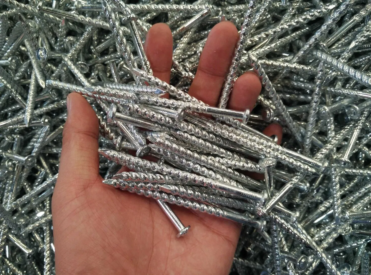 Roofing Screws with Bonded Washer 90mm South Africa
