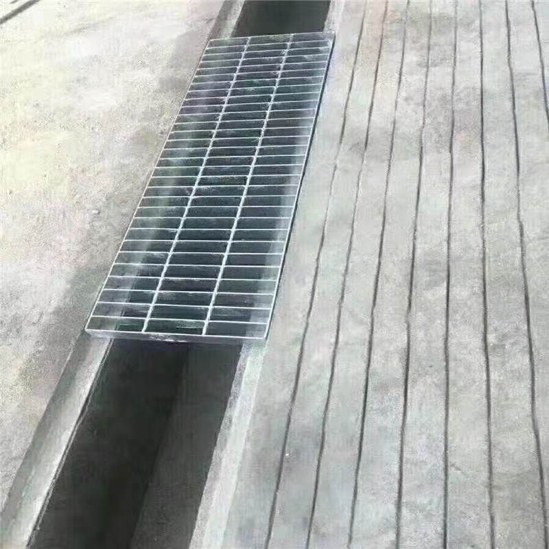 Premium Square Stainless Steel Grating for Durable Outdoor Use