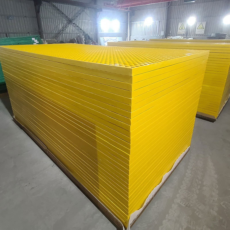 High Performance FRP Grating Produced China Anti-Corrosion Lightweight Mesh Panels Platform Usage Walkway Oil Plant Decking