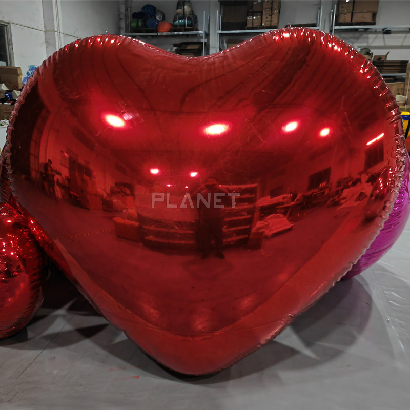 Hot Sale Durable Shiny PVC Mirror Inflatable Love Heart for Valentine Decoration