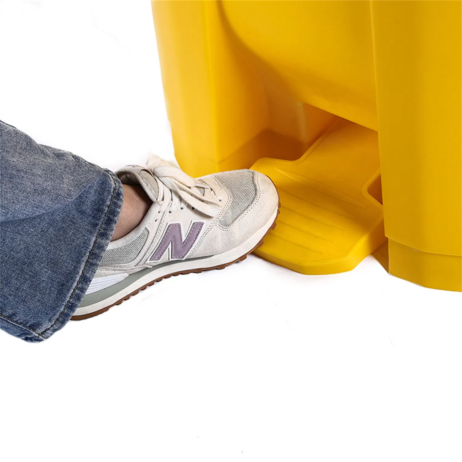 Hospitalyellow Trash Cans Plastic Dustbin Bio Medicalpedal Waste Container Bin