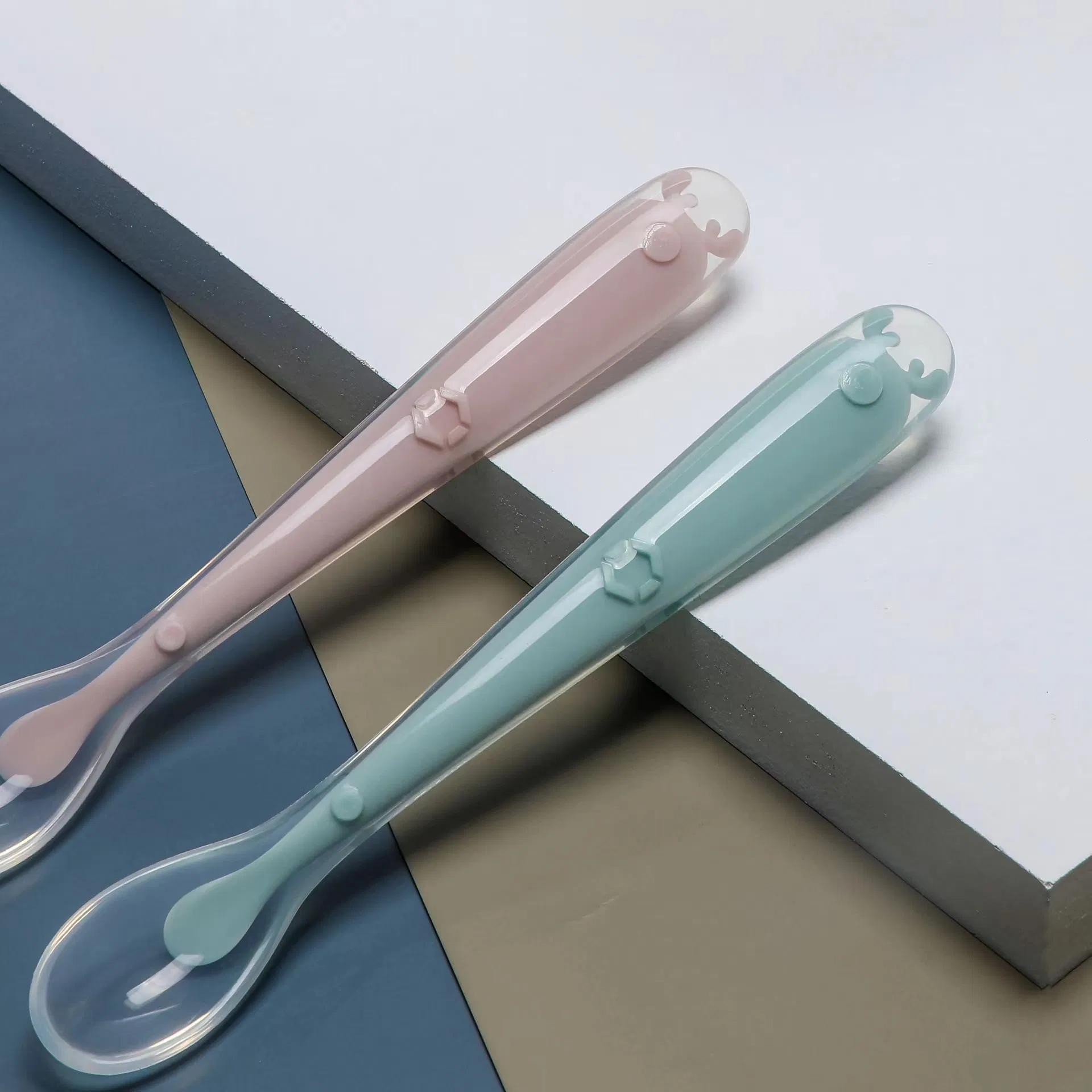 Baby Food Grade Silicone Spoon Baby Weaning Spoons Soup Spoon