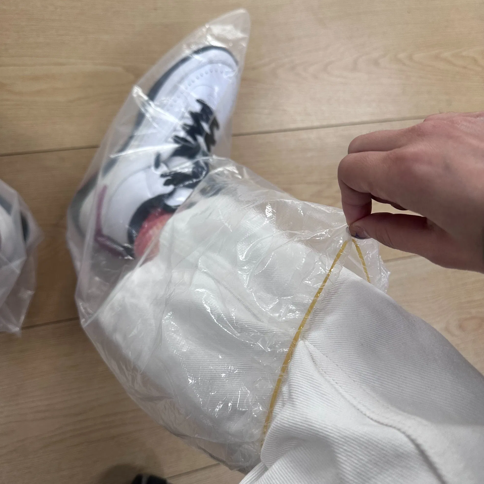 Long Disposable Waterproof PE Shoecovers