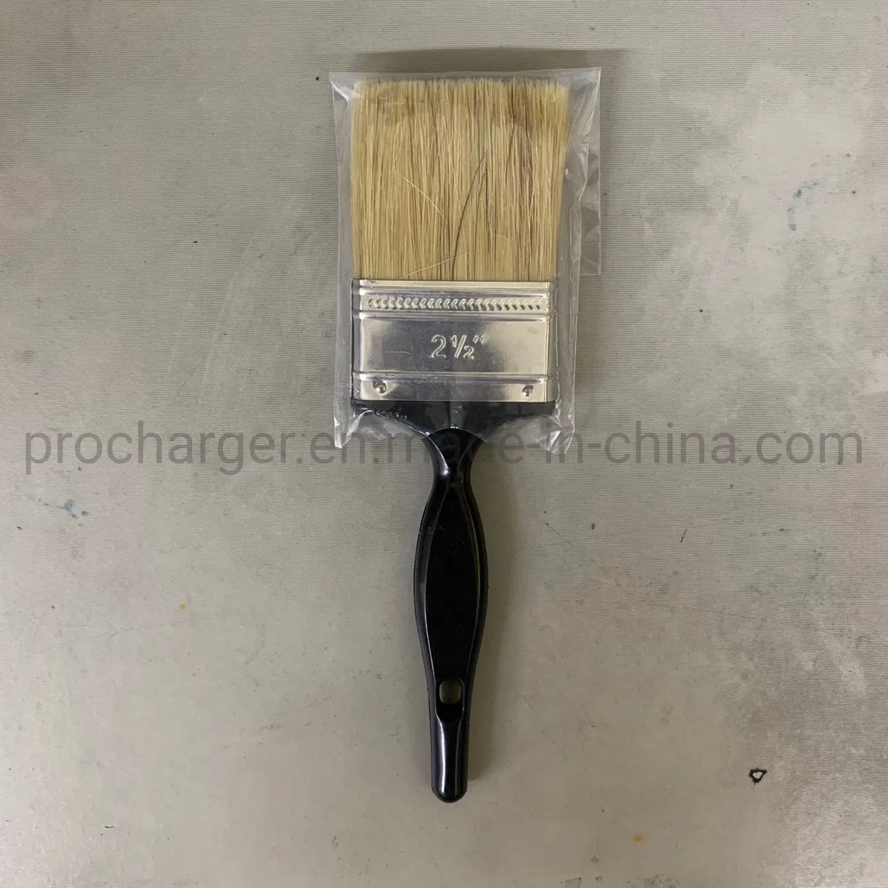 Профессиональная кисть для покраски с пластиковой ручкой