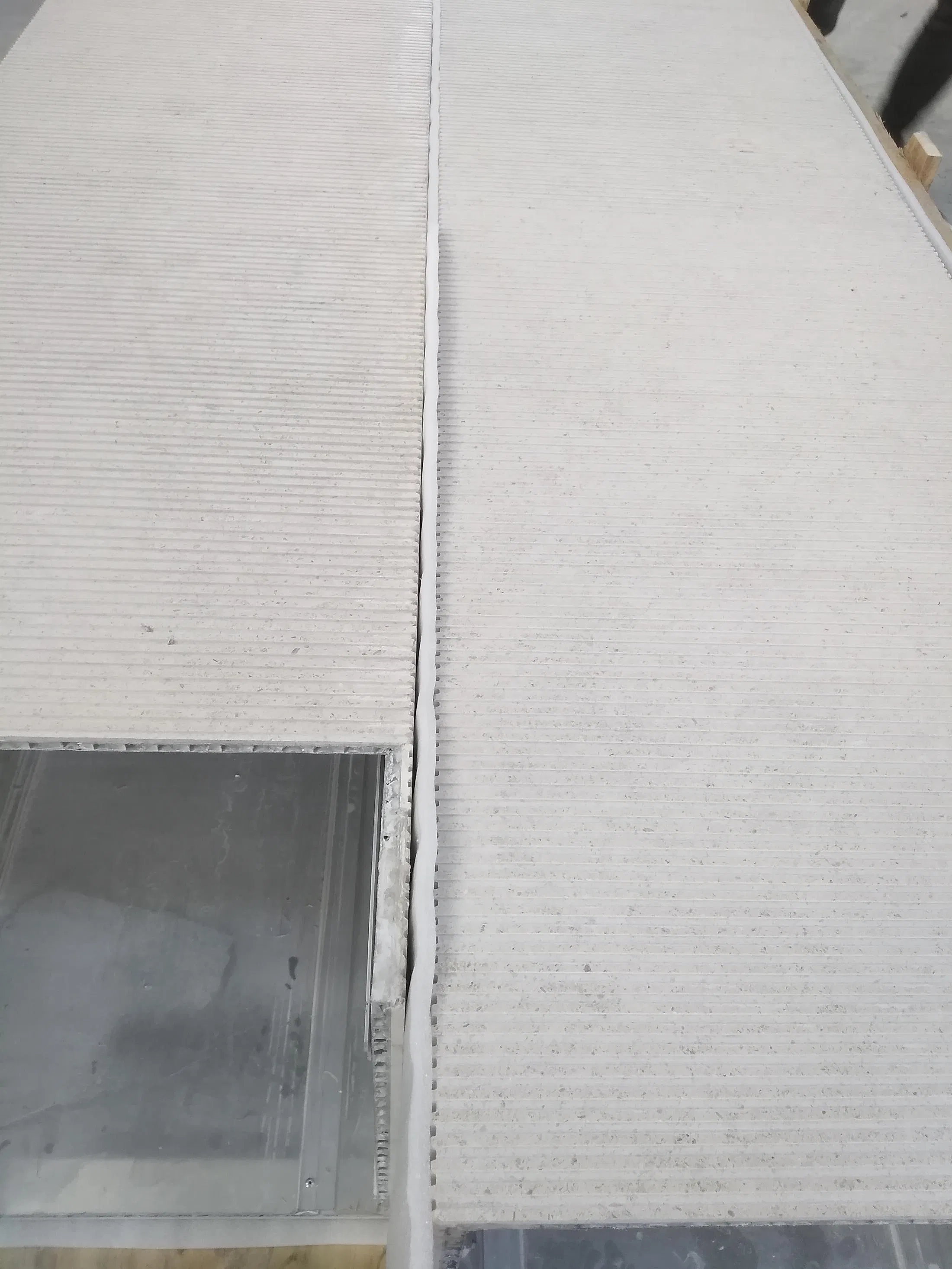 Honed Gray Wood-Grain Sandstone Tiles for Floor