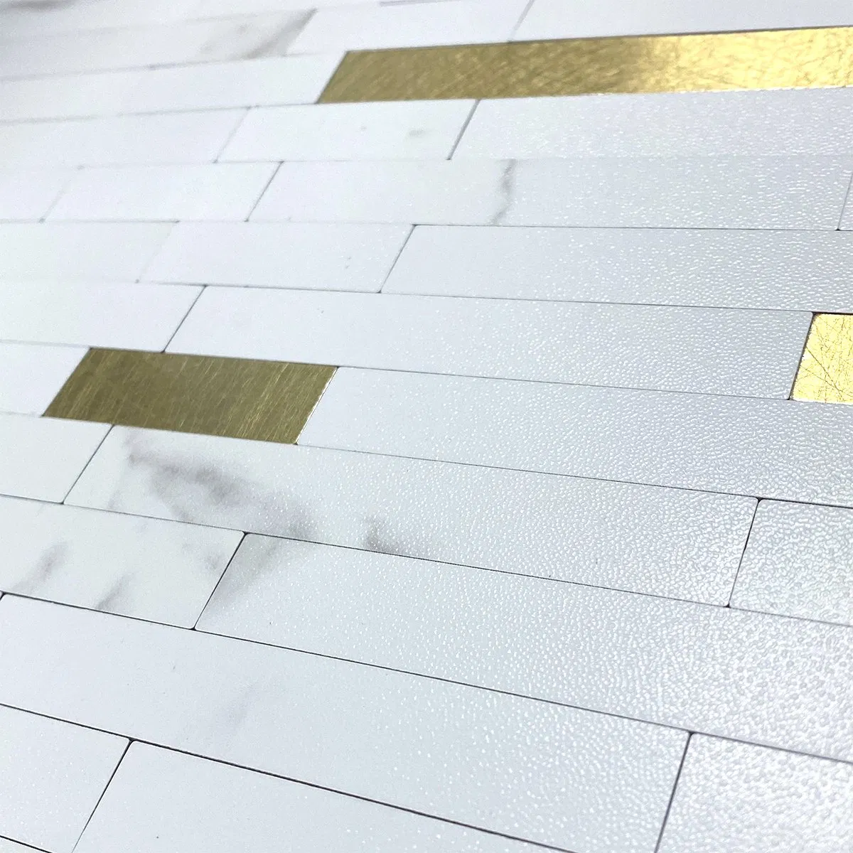 Hot Sale Home Decor Interior Wall Decorative Metallic Mosaic 3D Peel and Stick Bathroom Kitchen Tile with Factory Price