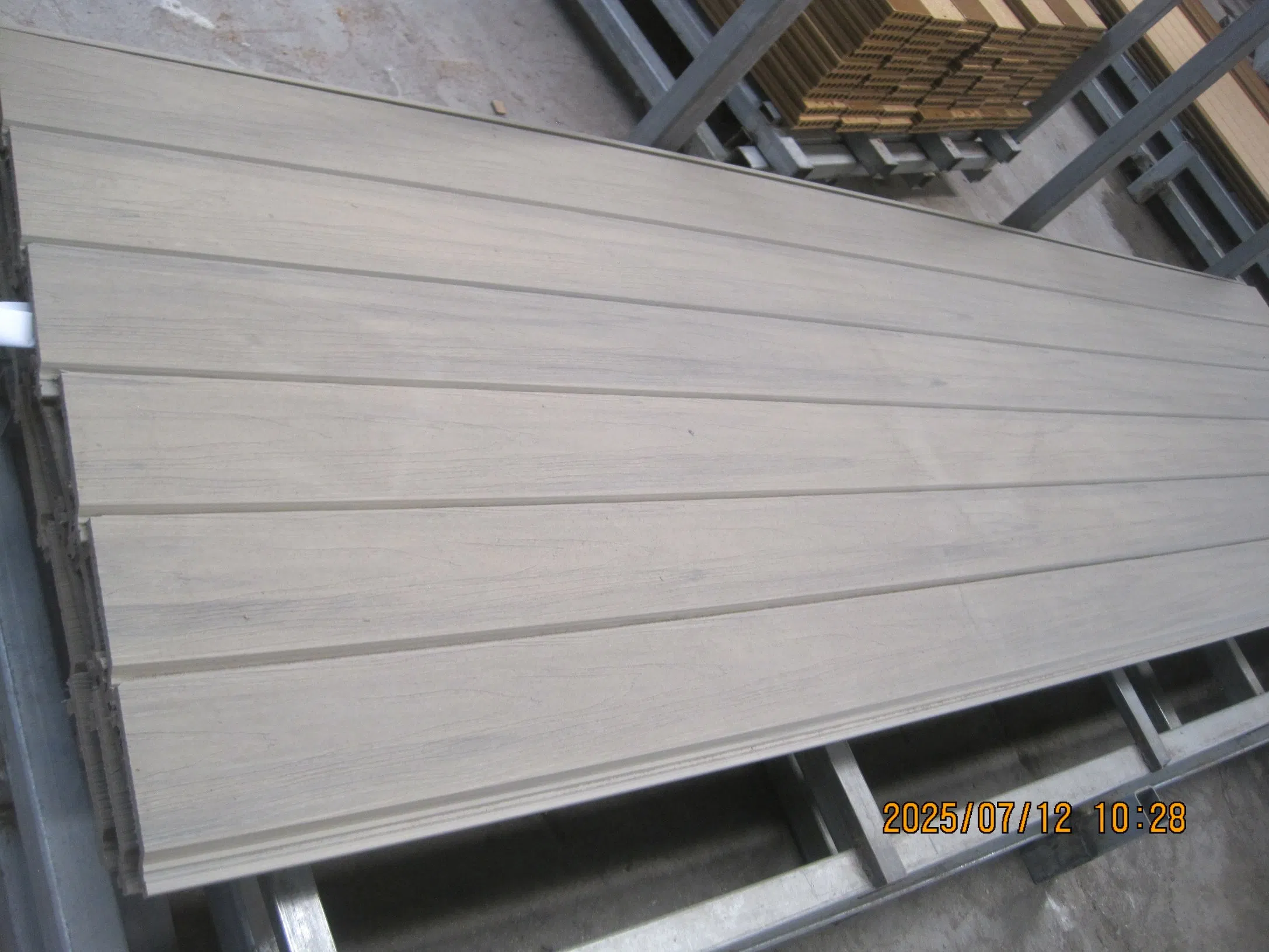 High Quality Outdoor Wood Plastic Composite Plastic Floor Decking