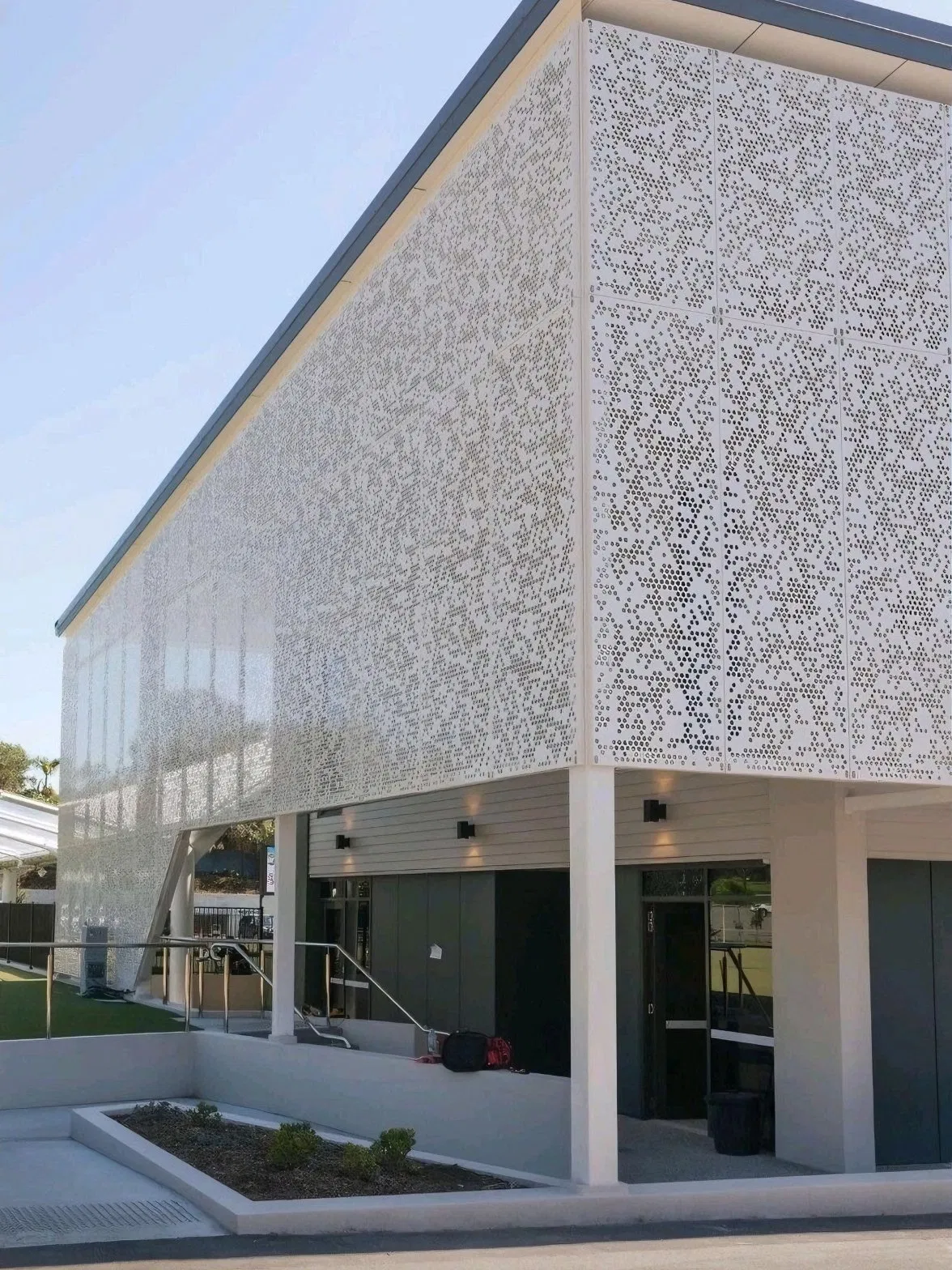 Aluminum Facade Custom Designed Patterns Easy to Install PVDF Coating Perforated Carved Aluminum Panel for Wall Cladding