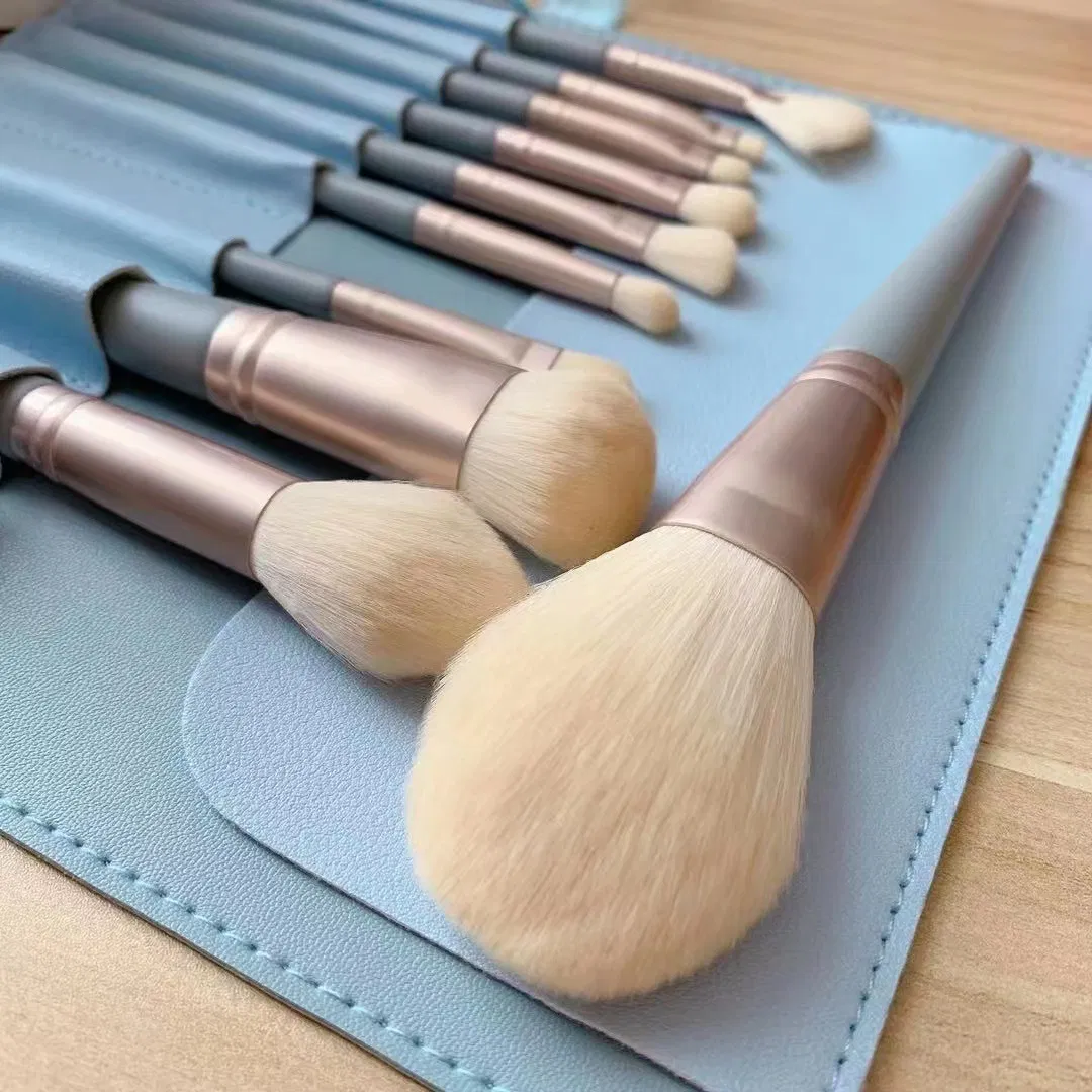 Factory Wholesale Silver Luxury Wooden Handle Comfortable Soft Makeup Brushes Popular