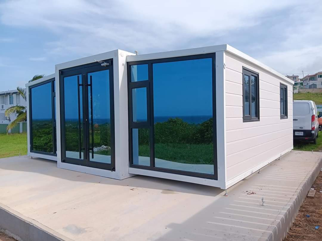 20FT/40FT Shipping Container Prefab Steel Container with 1/2/3 Bedrooms