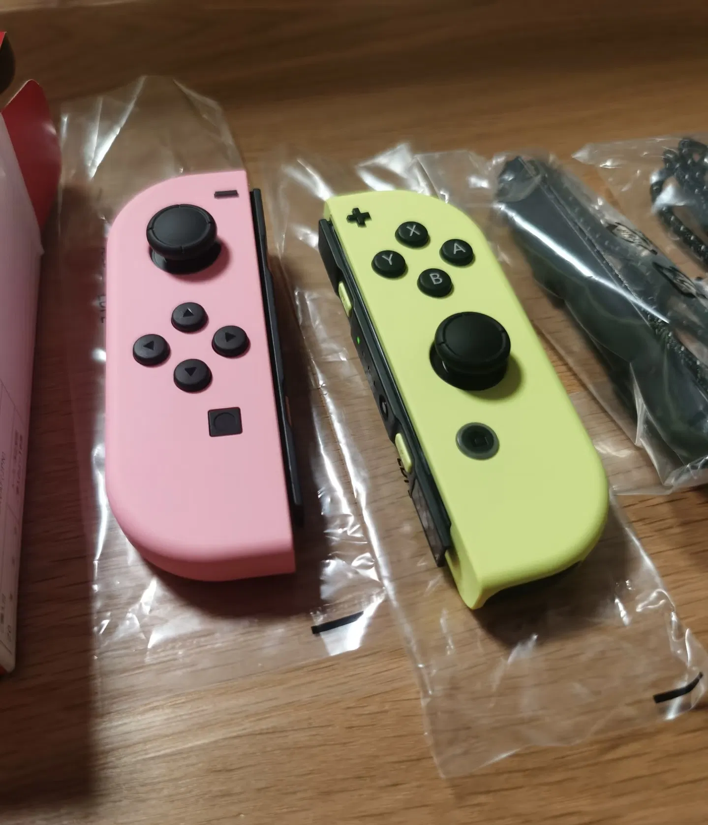 Игровой контроллер Joy Con с вибрацией (левый и правый)