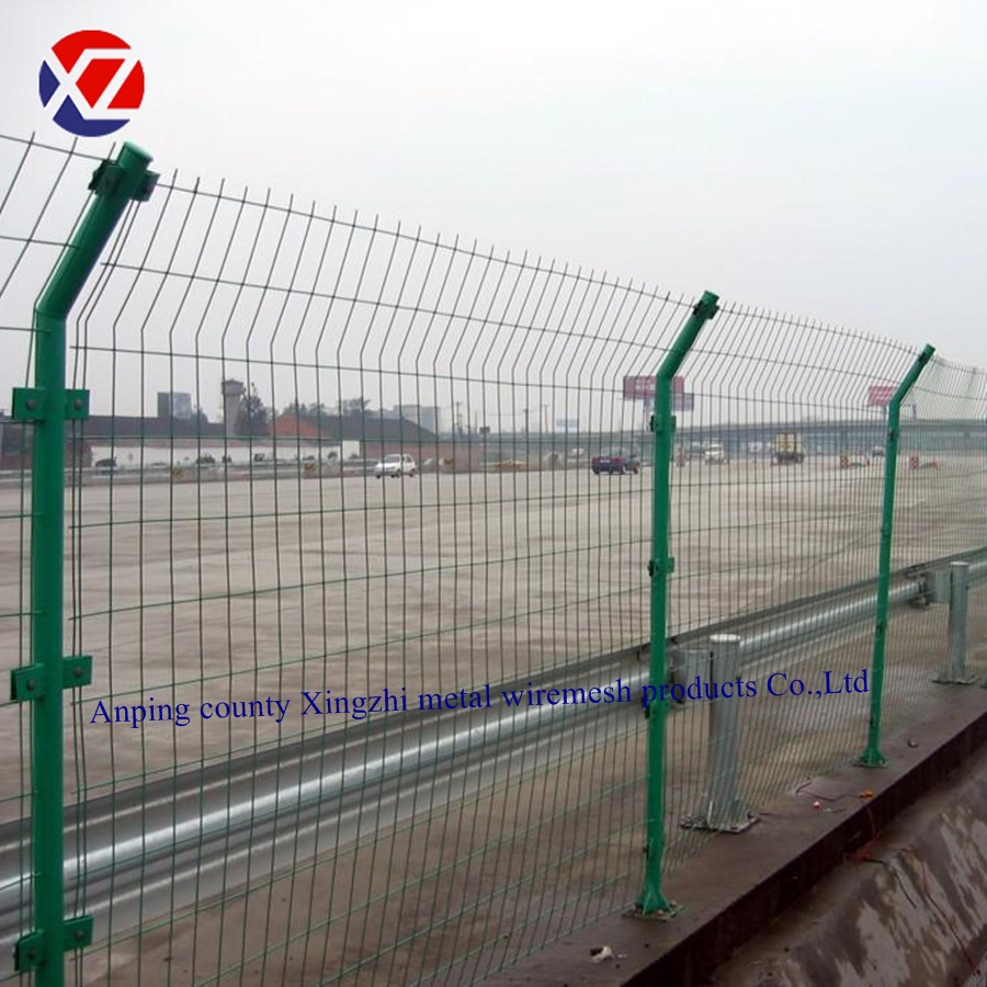 Powder or PVC Coated Galvanized Welded Wire Mesh Fence