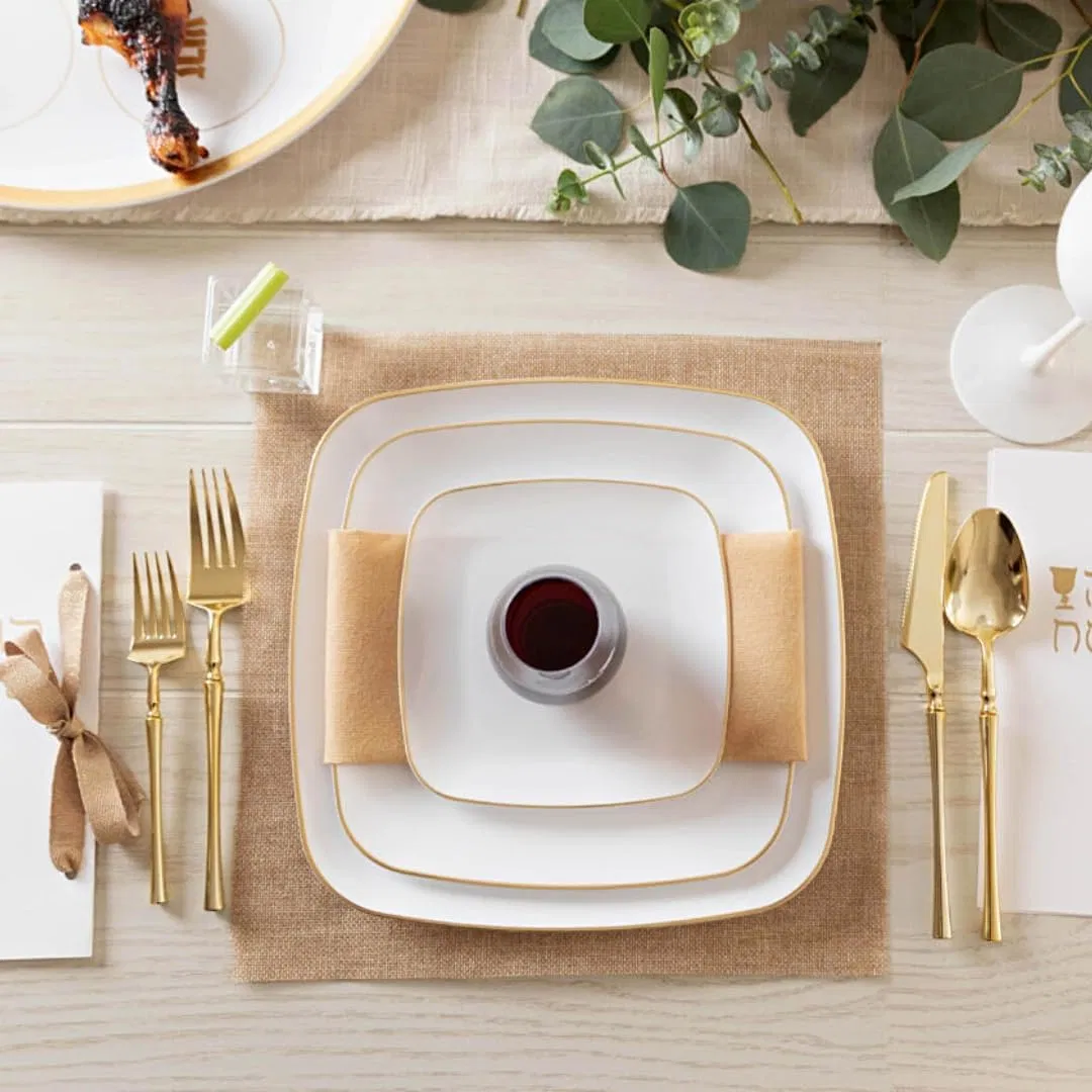 White and Gold Plastic Plates Disposable Square Gold Heavy Duty Dinner Plates for Party & Wedding