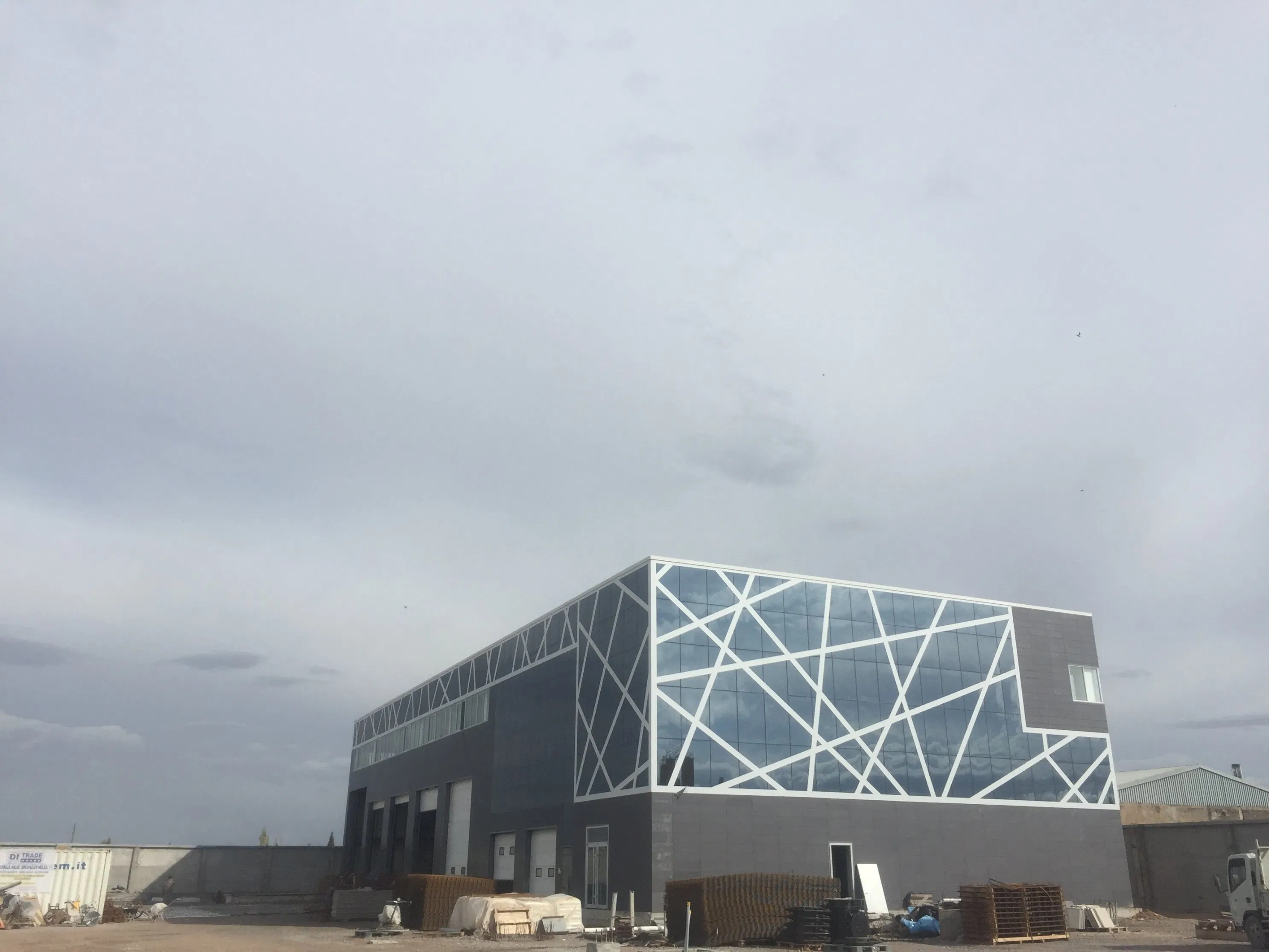 Cheap High-Quality Steel Structure Warehouse with Customizable Color and ISO9001 Certification