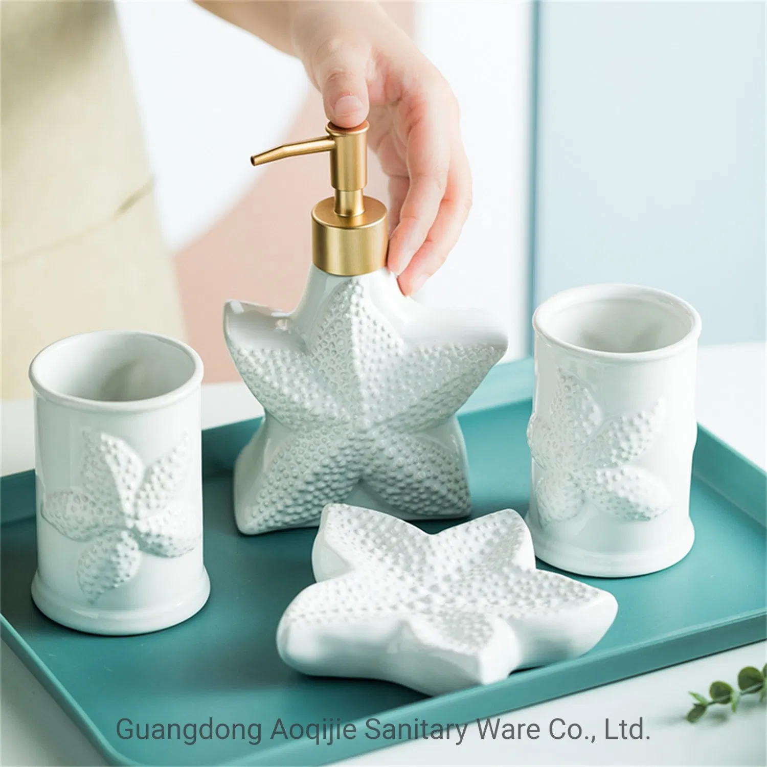 Hot Selling Cheap Custom Special Shape White Resin Home Hotel Shampoo Bottle Dispenser Soap Tray Dish Shell and Starfish Sanitizer Bottle Starfish Ceramic Dish
