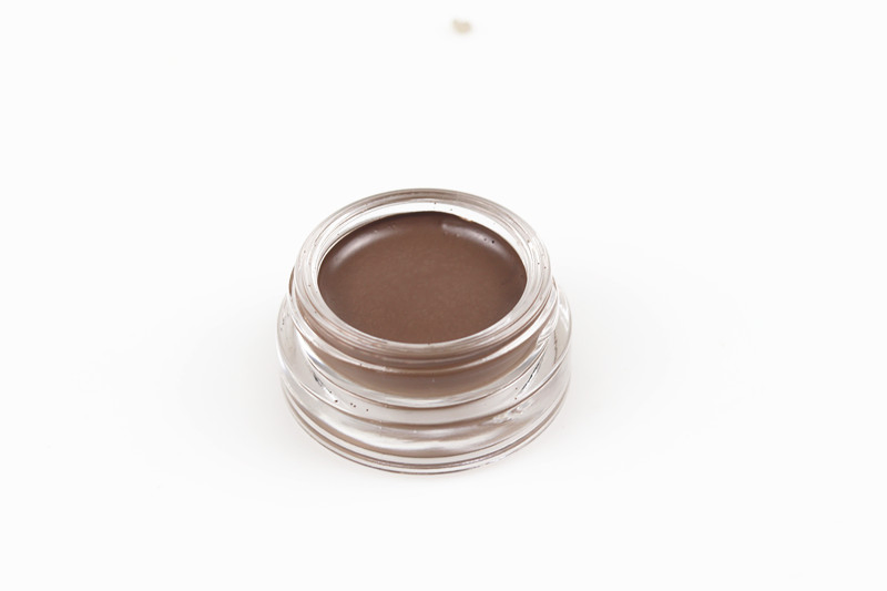 Long-Lasting Eyebrow Cream for Perfect Definition and Shade
