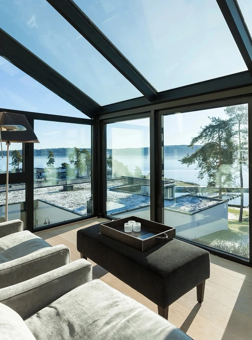 Modern Glass Aluminum Flat Glass Sun Roof Terrace Porch Backyard Sunroom with Awning Folding Windows