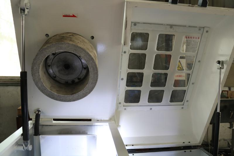 Автоматический спектральный шлифовальный станок GM-200