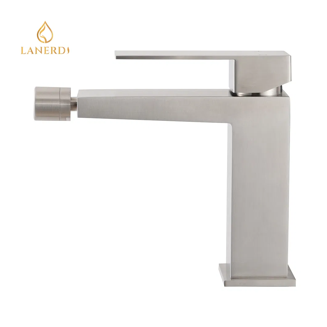 Стильный мини-смеситель для биде