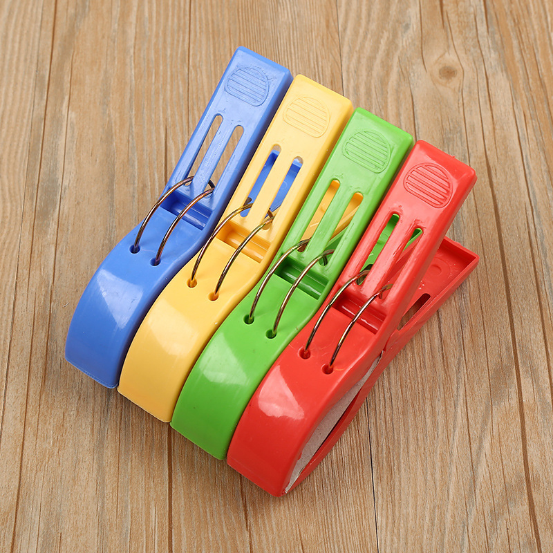 Wholesale Colorful Laundry Clips Pegs for Efficient Clothes Drying