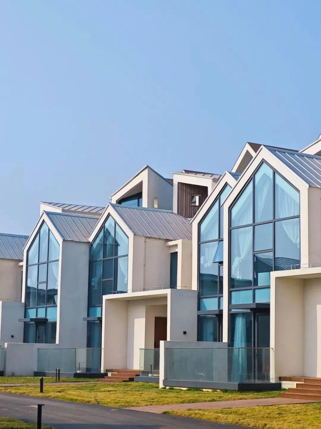 Quick Installation Supply Free Quote Prefabricated Steel Structure Resort Hotel