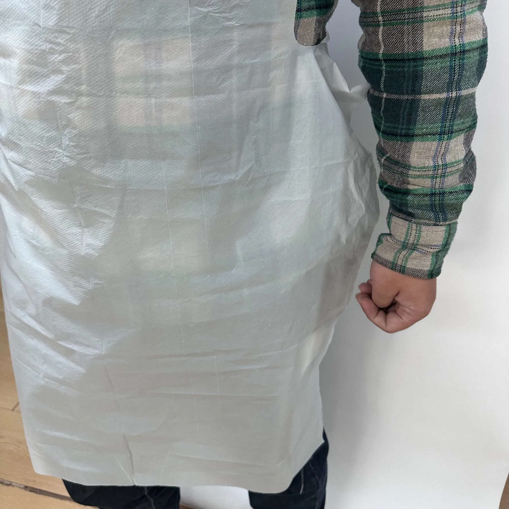 Disposable PE Aprons—Either Full-Length or Waist-Length—Are Super Affordable, Handy, Lightweight, Easy to Use, and Stains at Bay