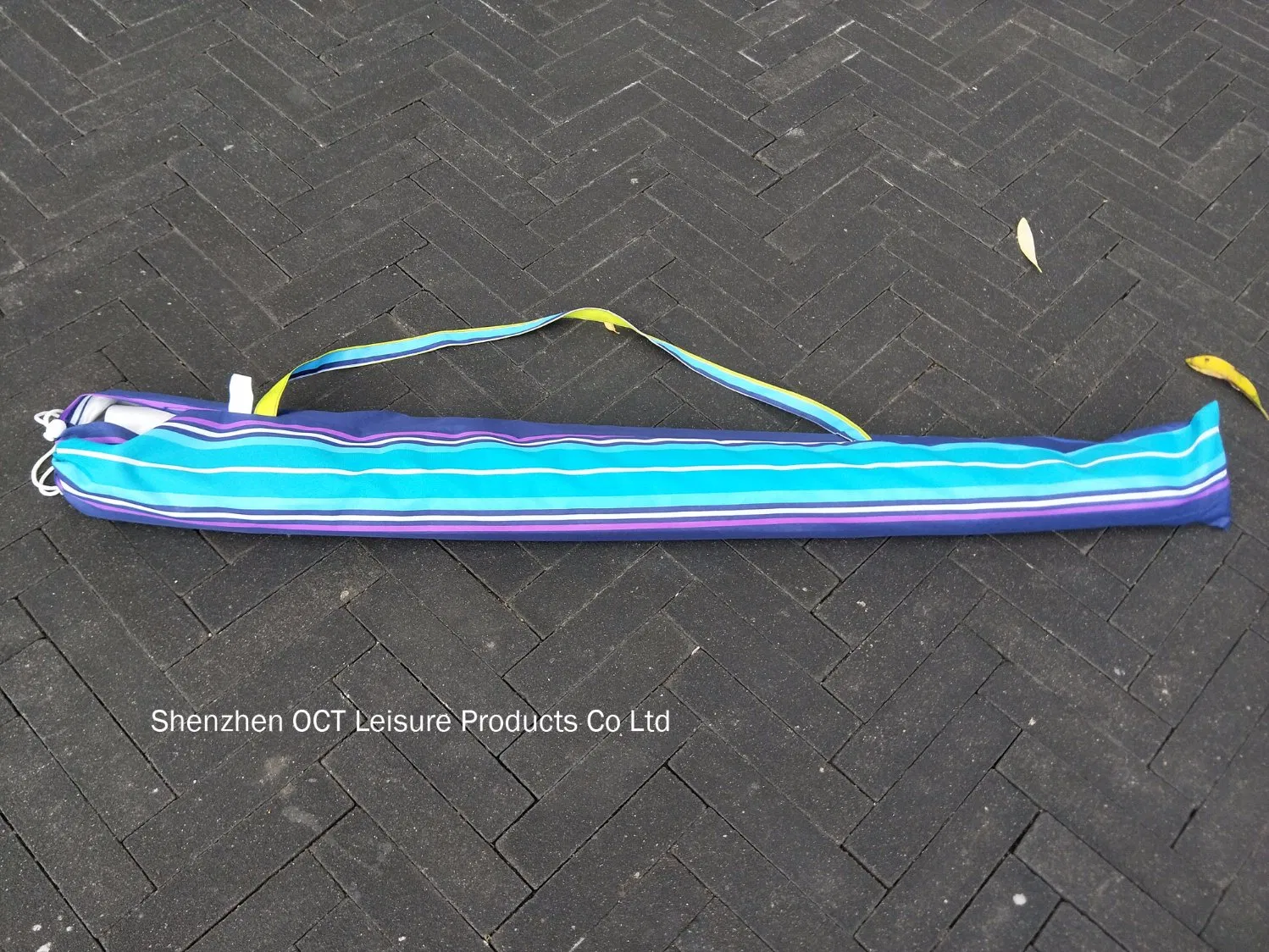 High Quality Trendy Outdoor Parasol Beach Umbrella with Favorable Price (OCT-BU19010)