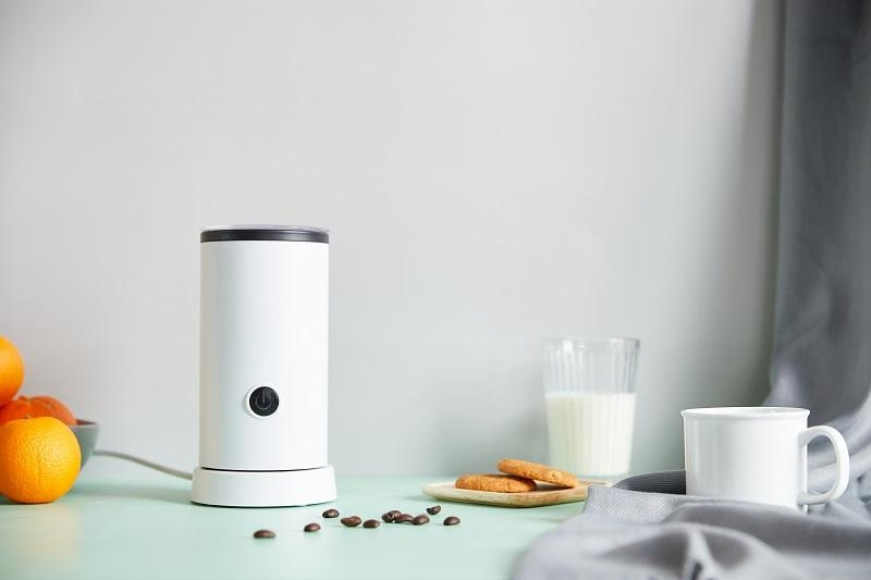 Automatic Milk Frother and Steamer for Perfect Coffee Drinks
