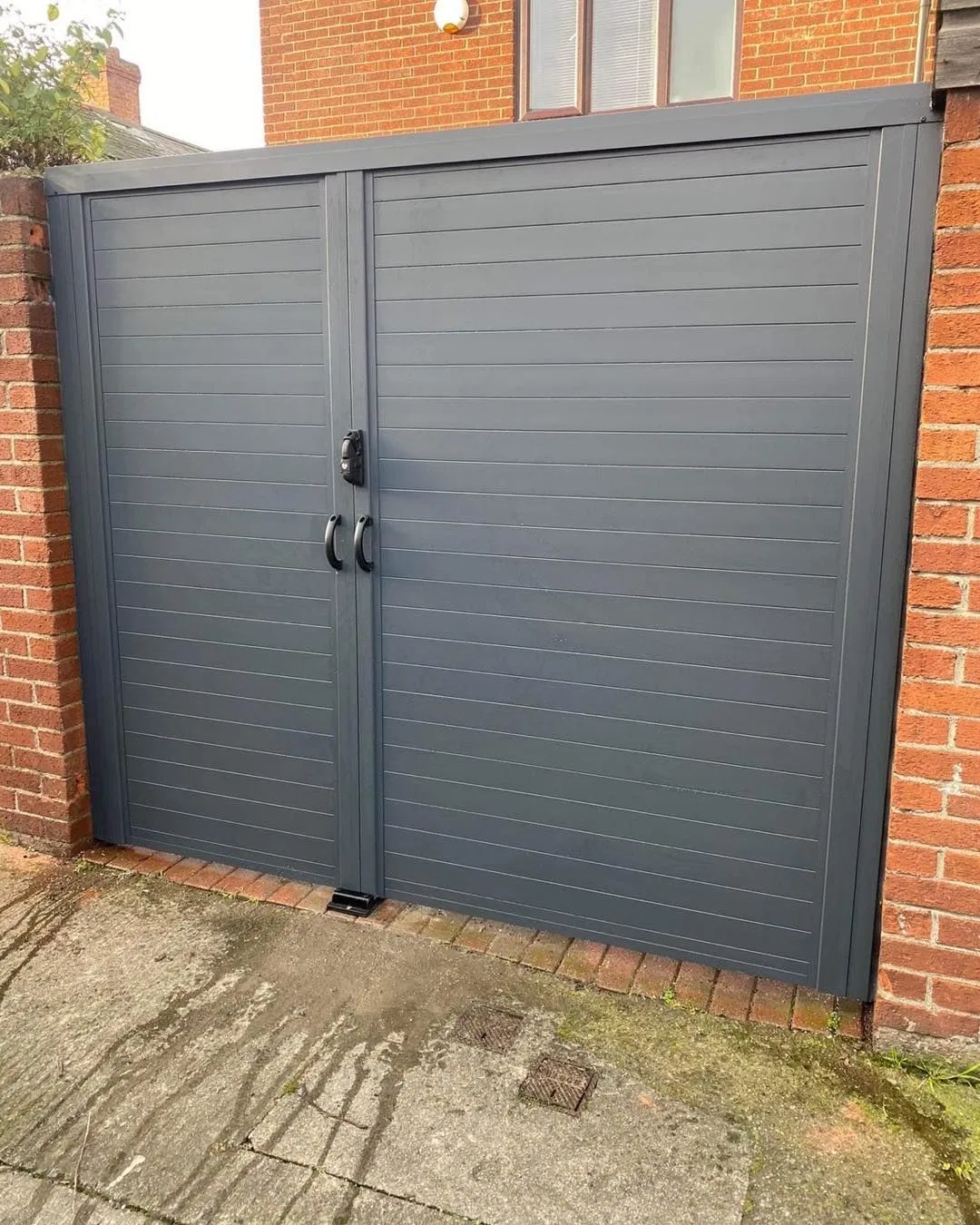 Customized Fence Panel Slat Aluminium Sliding Gate Main Security Gate