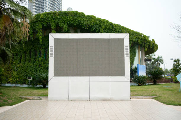 LED Advertising Display - P10 32X16 Module with High Resolution
