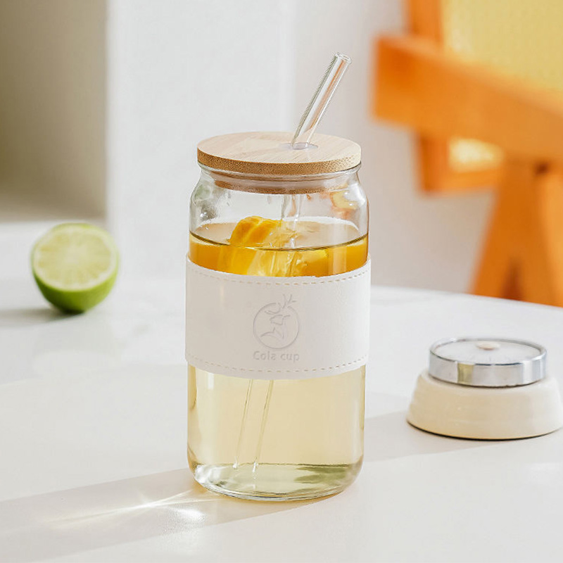 Glass Tea Cup Tea Mug 550ml Glass Cola Style Cup with PP or Bamboo Lid Straw Cup