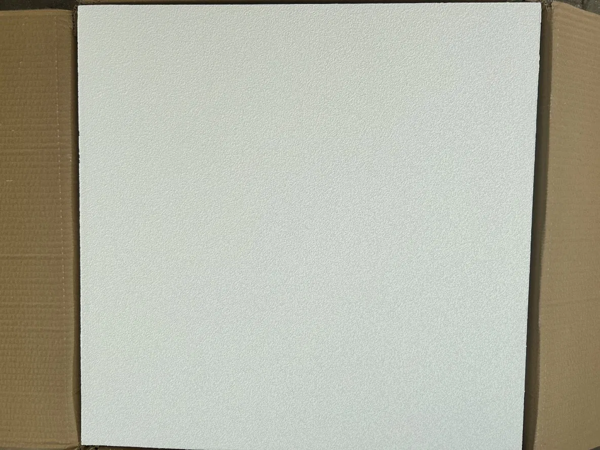 Sound-Absorbing Fiberglass Ceiling Custom Colors Square Edres